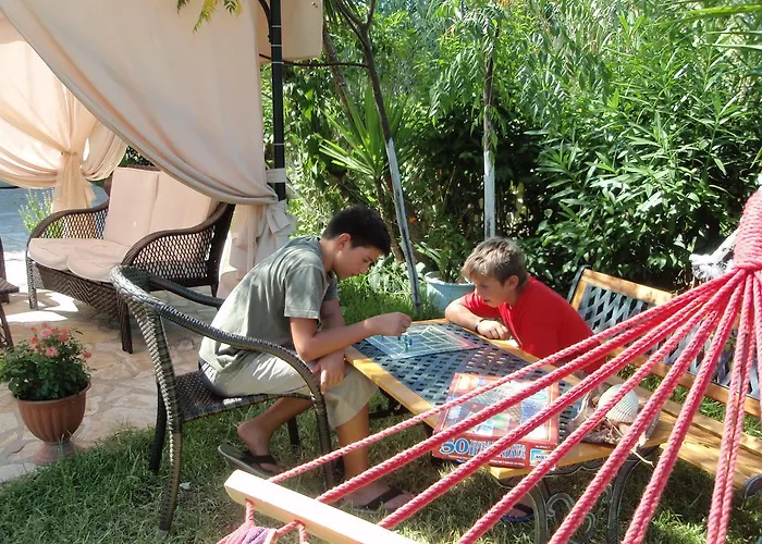 Olga Lounge Aparthotel 4*