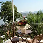 Olga Lounge Aparthotel 4*
