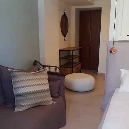 Olga Lounge Ligia