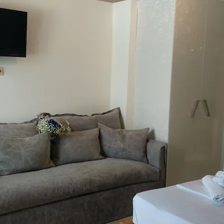 Olga Lounge Aparthotel 4*